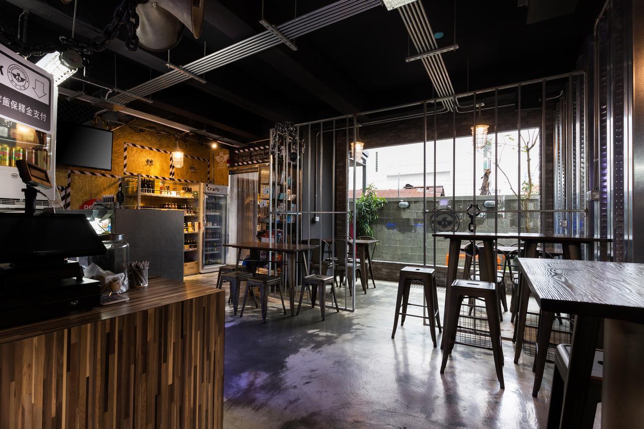 和平公獄監獄文旅 近東大門夜市 Peace Prison Cafe Inn Hualien City Exterior photo